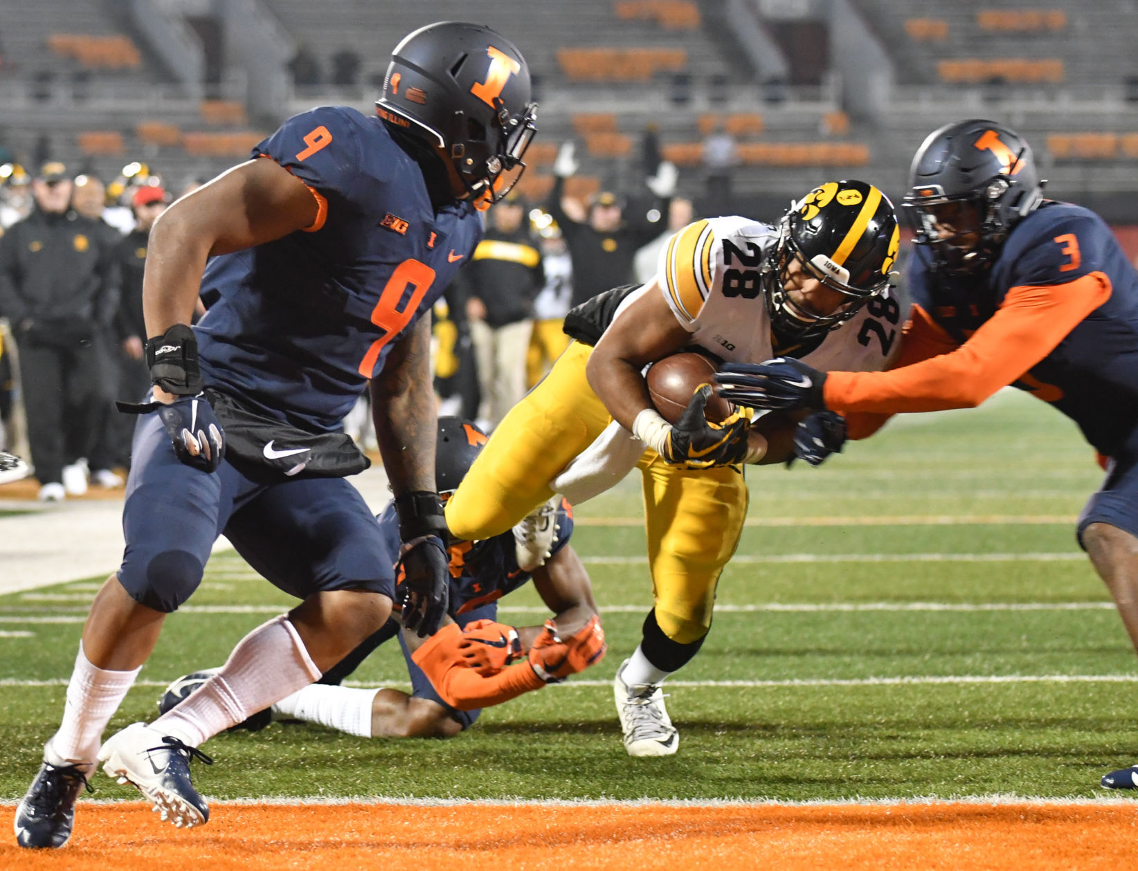 111718-iowaillinois-084a.jpg